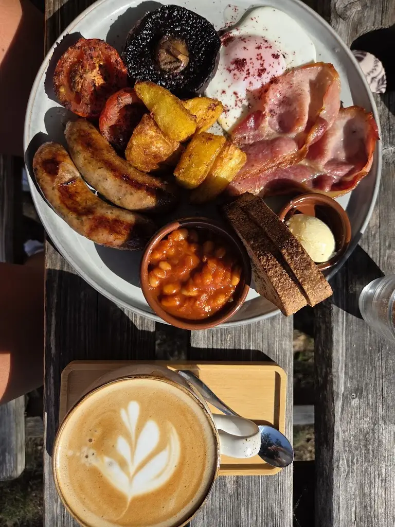 FARA_Glastonbury_slider_image_3