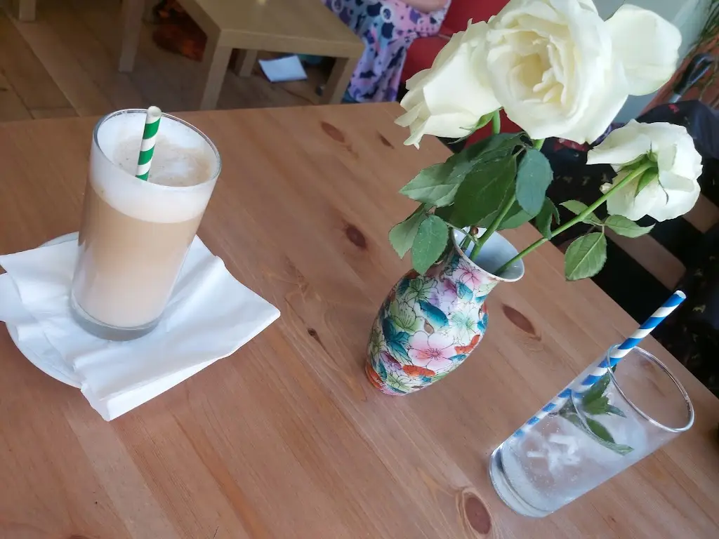 Timos_Glastonbury_slider_image_3