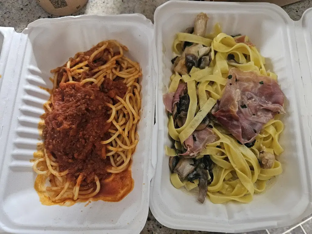 jess gartside_Gigi's_Glastonbury_review