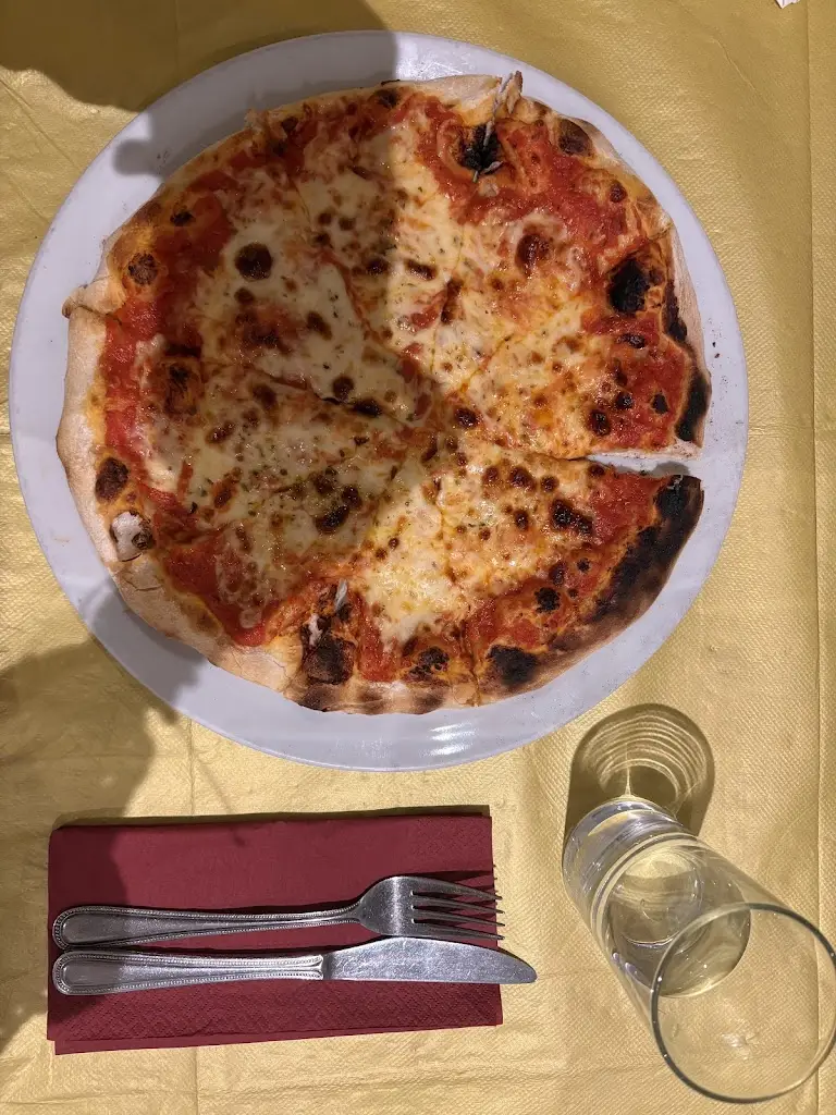 Claire Hall_Gigi's_Glastonbury_review