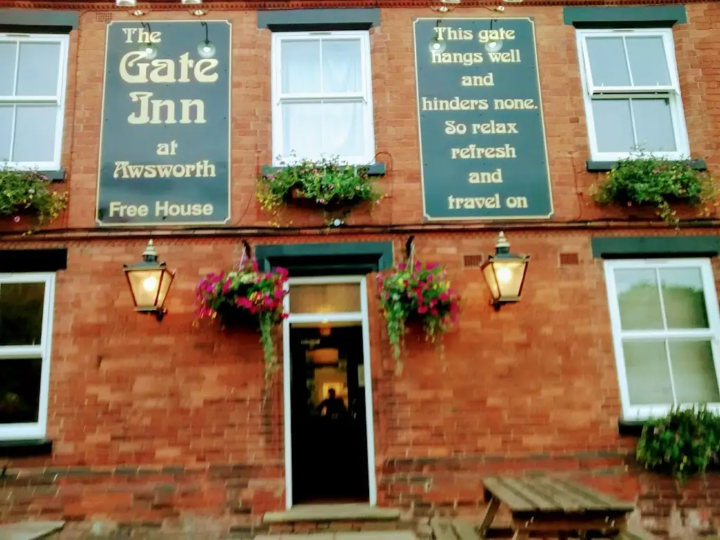 Christopher Smith_The Gate Inn_Awsworth_review