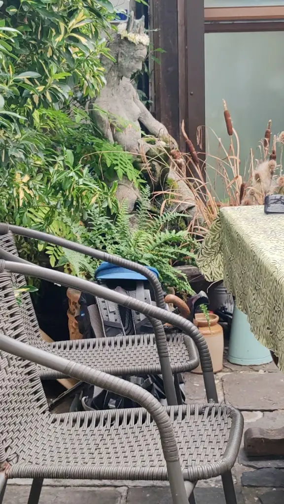 Rainbows End Cafe_Glastonbury_slider_image_2