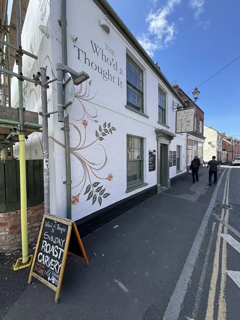 Mira D_The Who'd A Thought It_Glastonbury_review