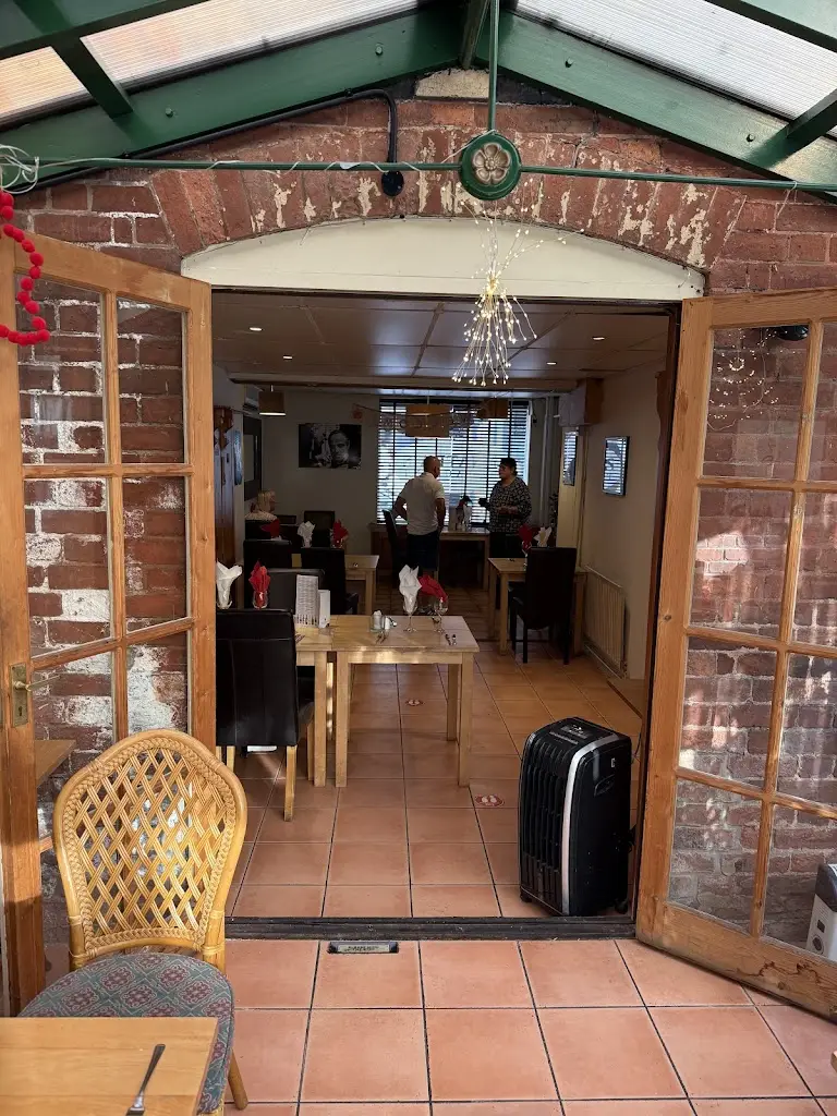 Mike Parker_Sinatra's Restaurant_Awsworth_review