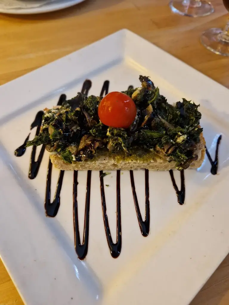 Sinatra's Restaurant_Awsworth_slider_image_3