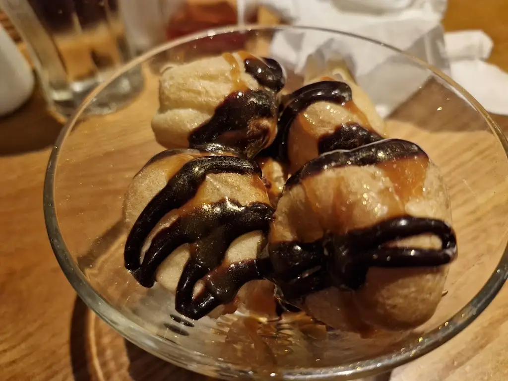 Clare Taylor_Glastonbury Brewers Fayre_Glastonbury_recensione