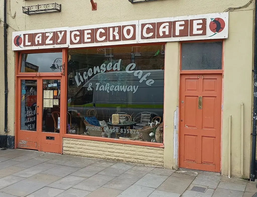 Lazy Gecko Cafe restaurant in Glastonbury