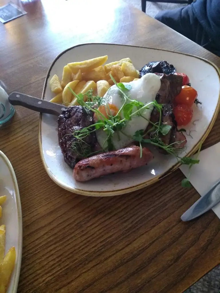 Menu_Crown Inn_Goostrey_image_5