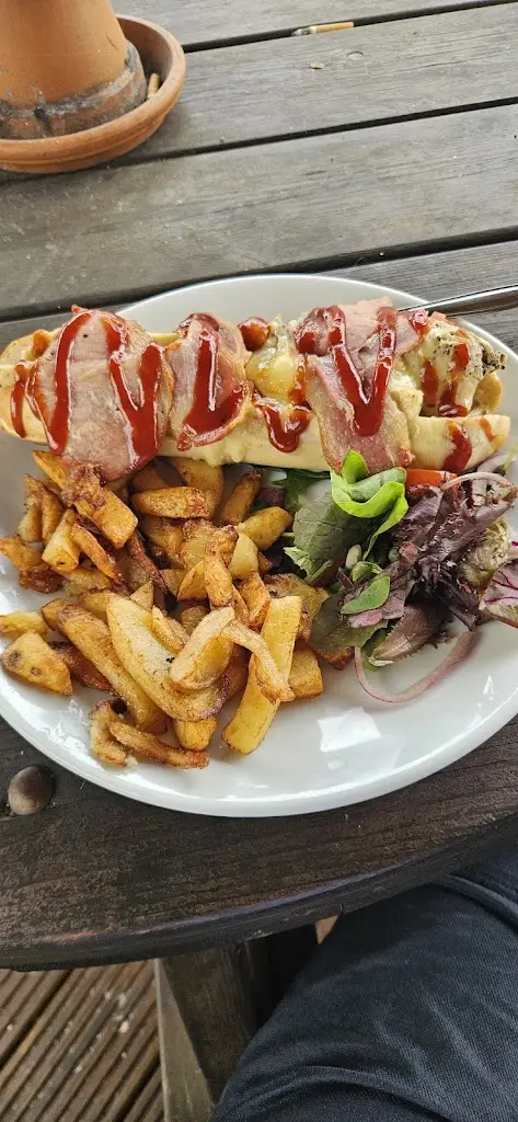 Barrie Morgan_The Engine Room_Gateshead_review