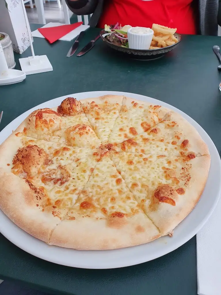 Ashleigh Lennon_Le Olive Verdi_Gateshead_review