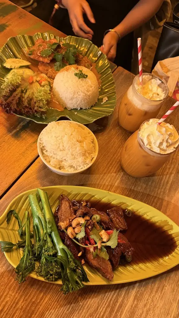 Maxinne Sentina_Thaikhun_Gateshead_review