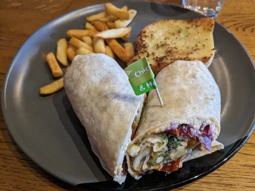 Kinga L_Nando's Gateshead_Gateshead_review