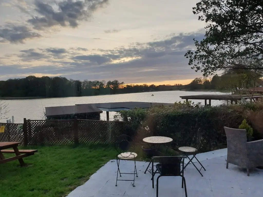 Josie Fuller_The Apple Tree_Gosfield_review