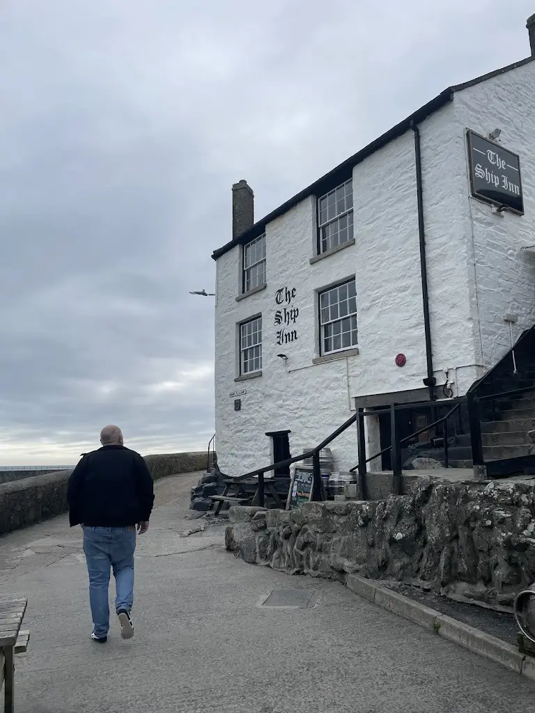 Fiona B_The Ship Inn_Germoe_review