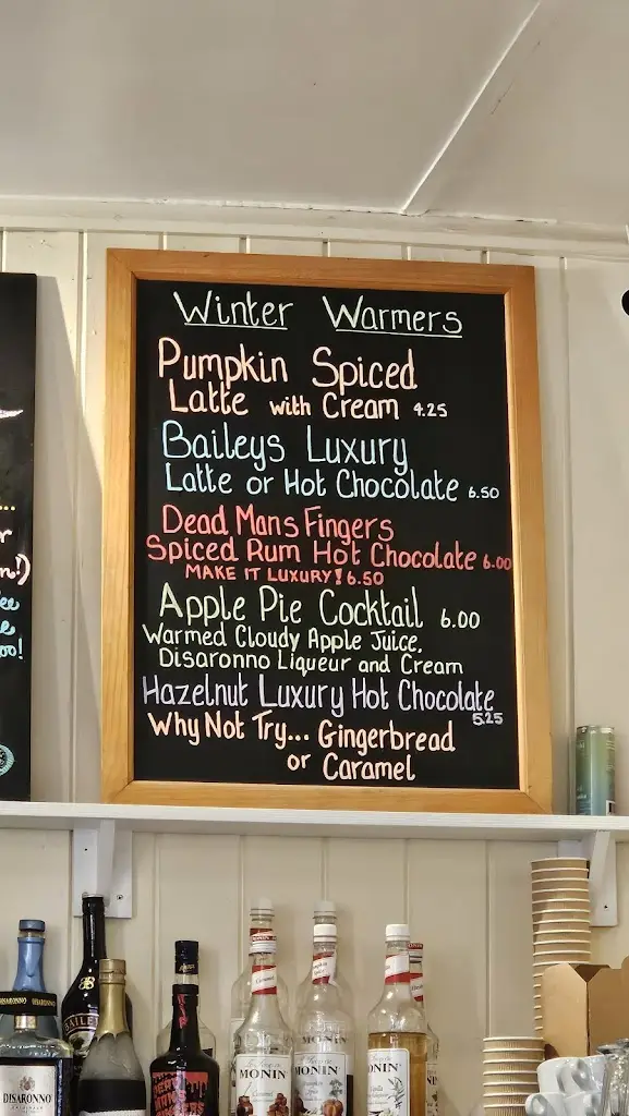 Menu_Twisted Currant_Germoe_image_1