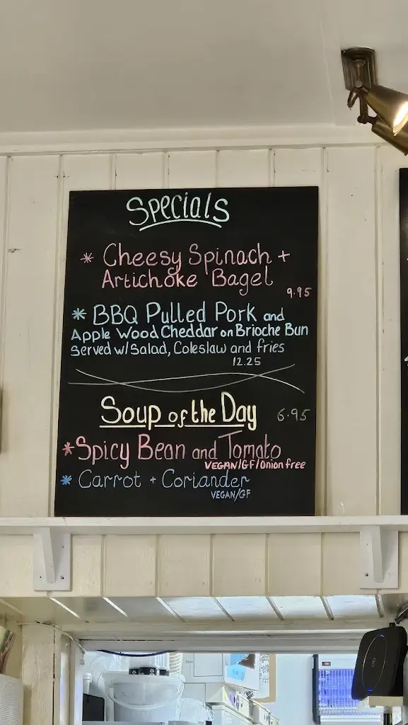 Menu_Twisted Currant_Germoe_image_3