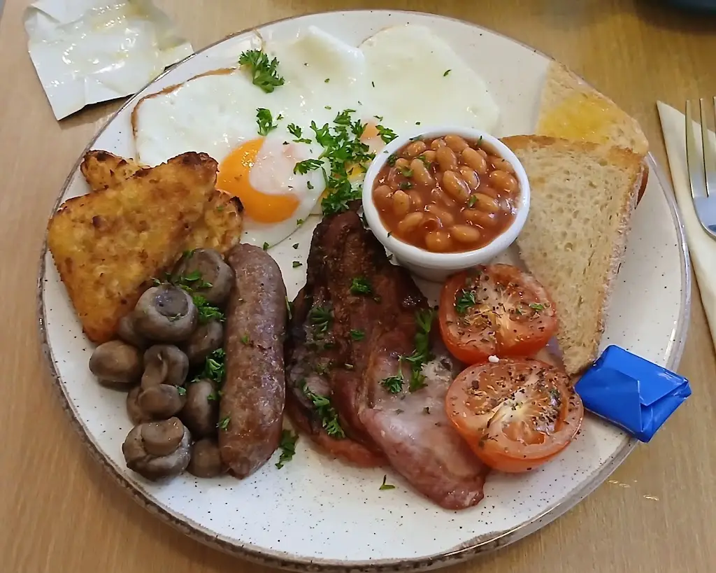 Wayne Ware_Twisted Currant_Germoe_review