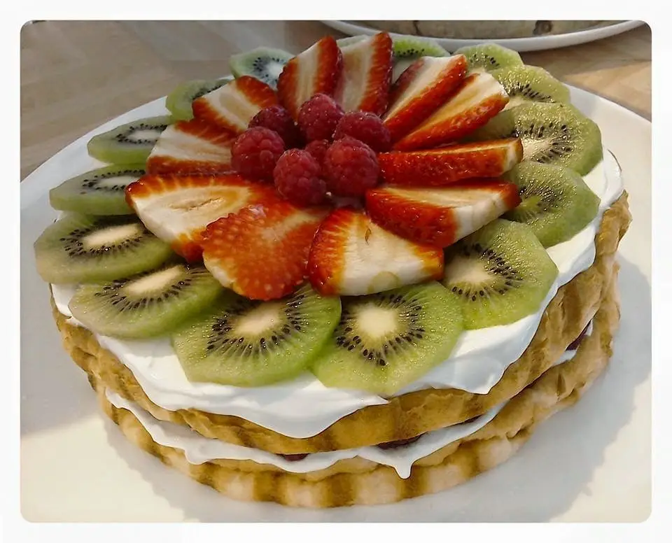 Twisted Currant_Germoe_slider_image_2