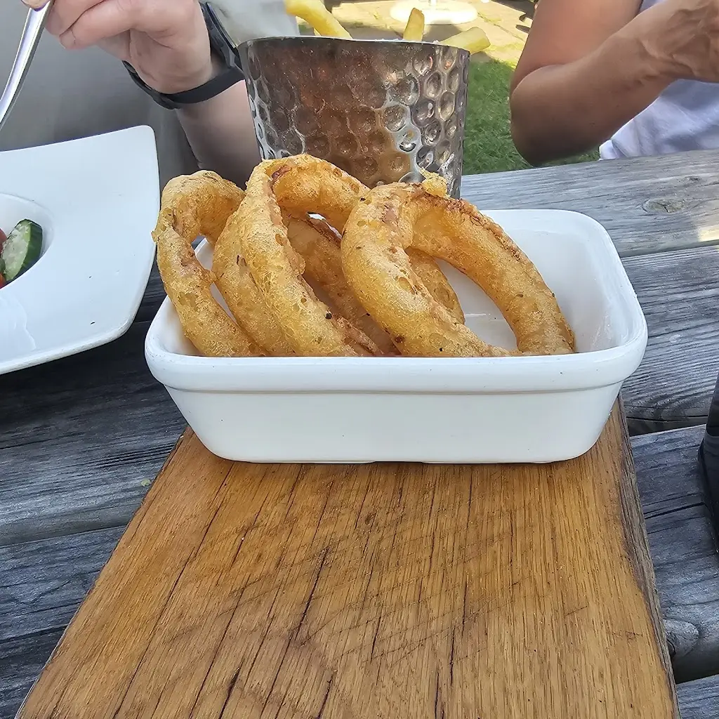 Hannah Wild_Fire Engine_Germoe_review