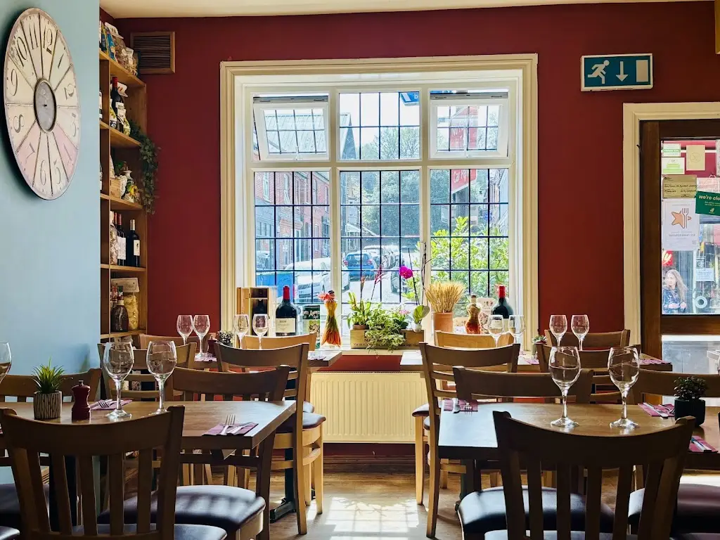 Piazza Firenze - Godalming_Godalming_slider_image_3