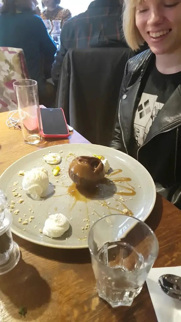 Inn On The Lake Godalming_Godalming_slider_image_2