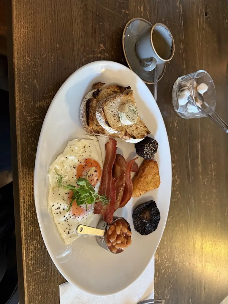 David Reece_The Stag on the River_Godalming_review