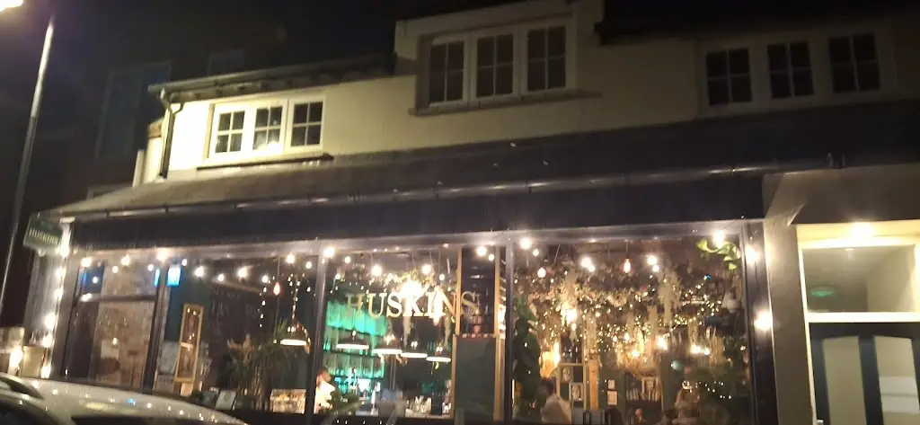 Nao_Huskins_Godalming_review