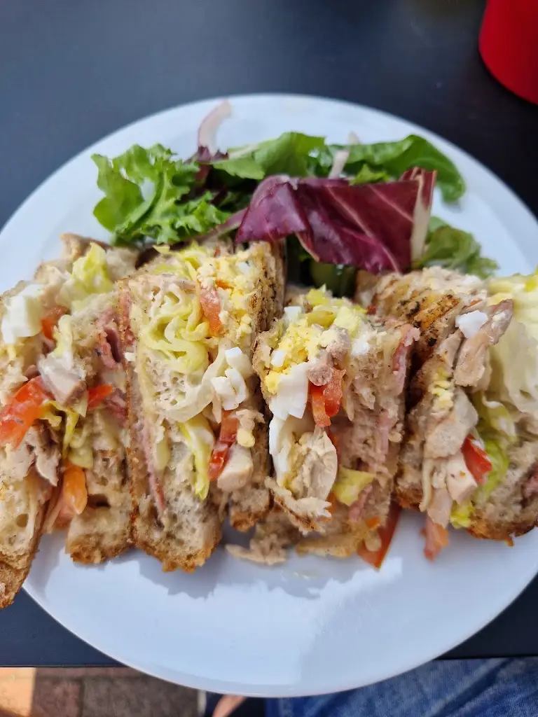 Daren Spice_Huskins_Godalming_review