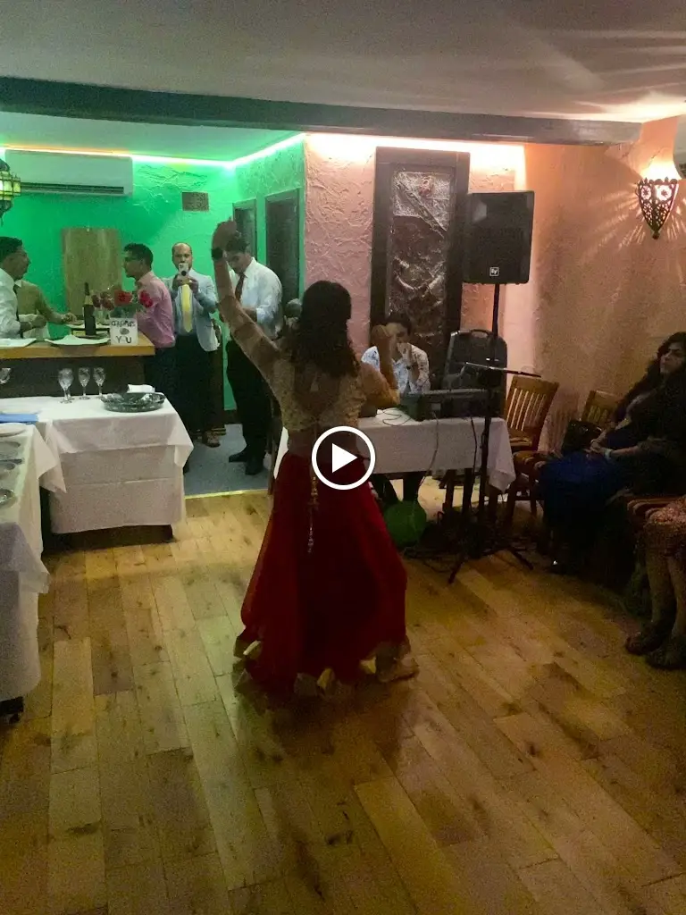 Farncombe Tandoori Restaurant_Godalming_slider_image_2