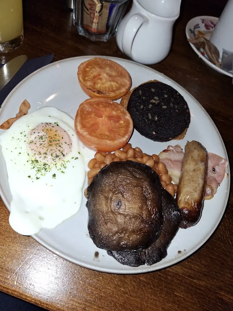 Denise Sambrook_Six Six Three_Golborne_review