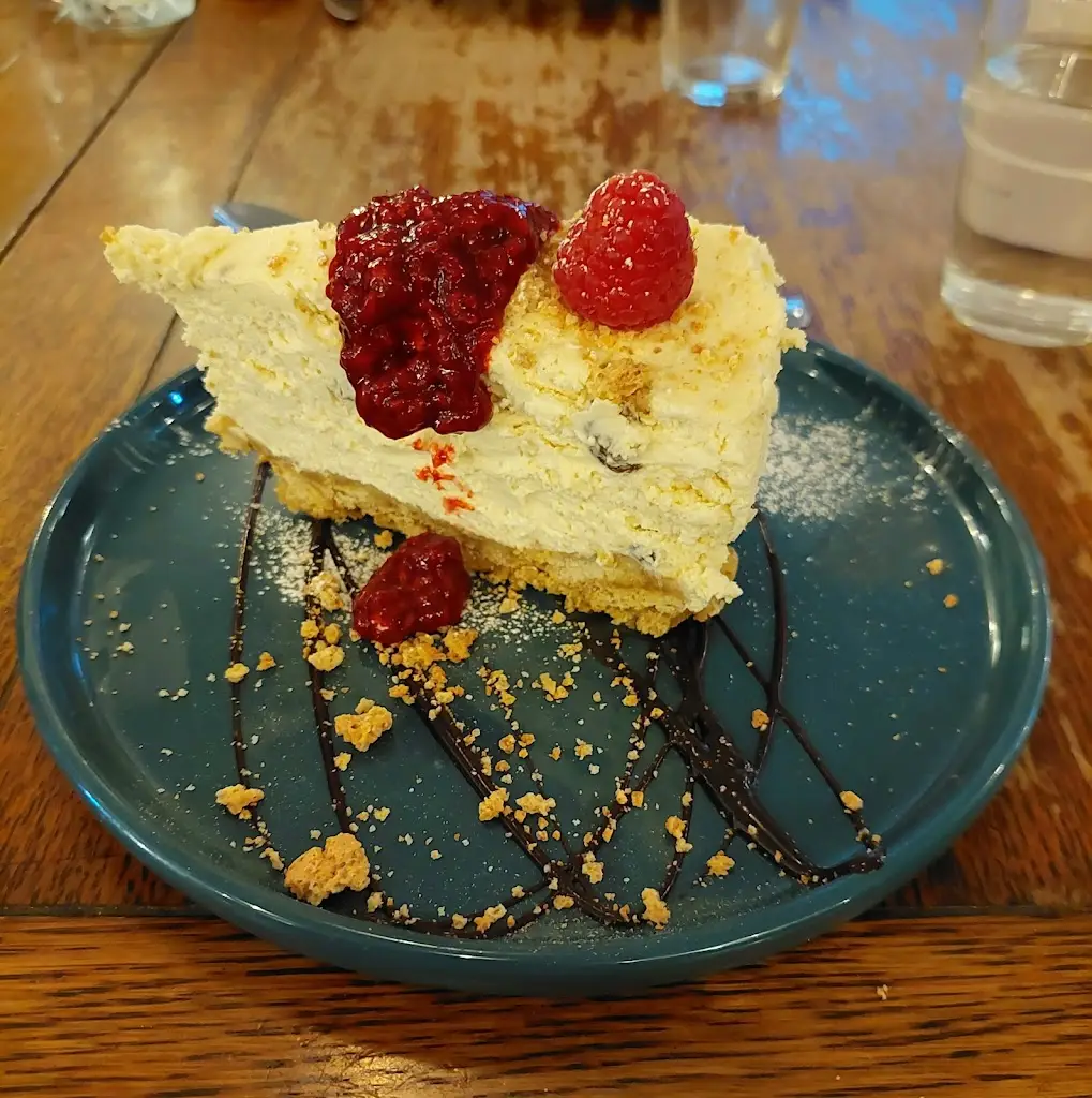 Sam Palmer_The Travellers Rest_Golborne_review