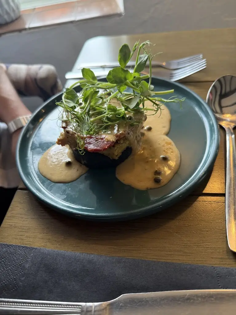 Michele Astall_The Travellers Rest_Golborne_review