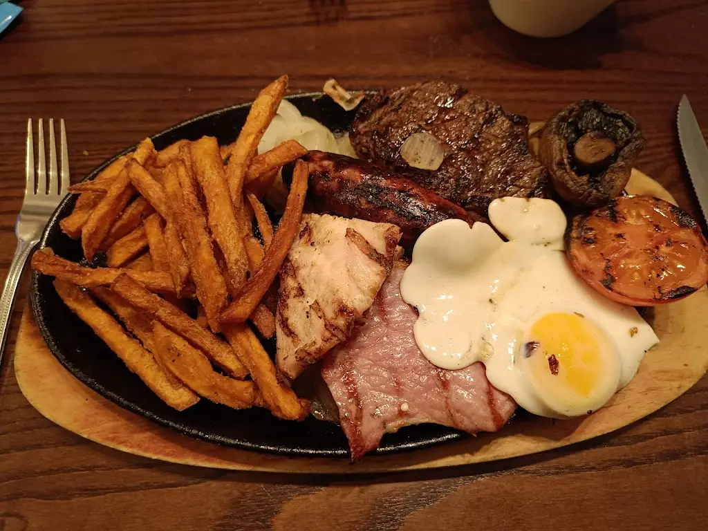 Menu_Hare & Hounds_Golborne_image_9