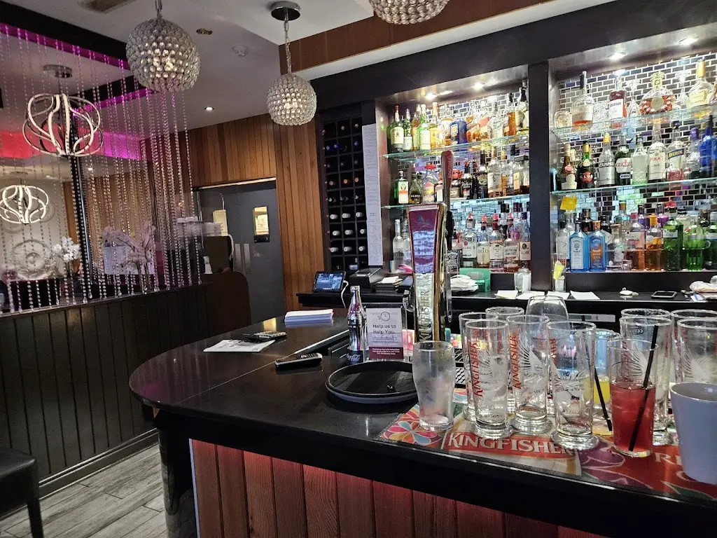 Amans Lowton_Golborne_slider_image_3