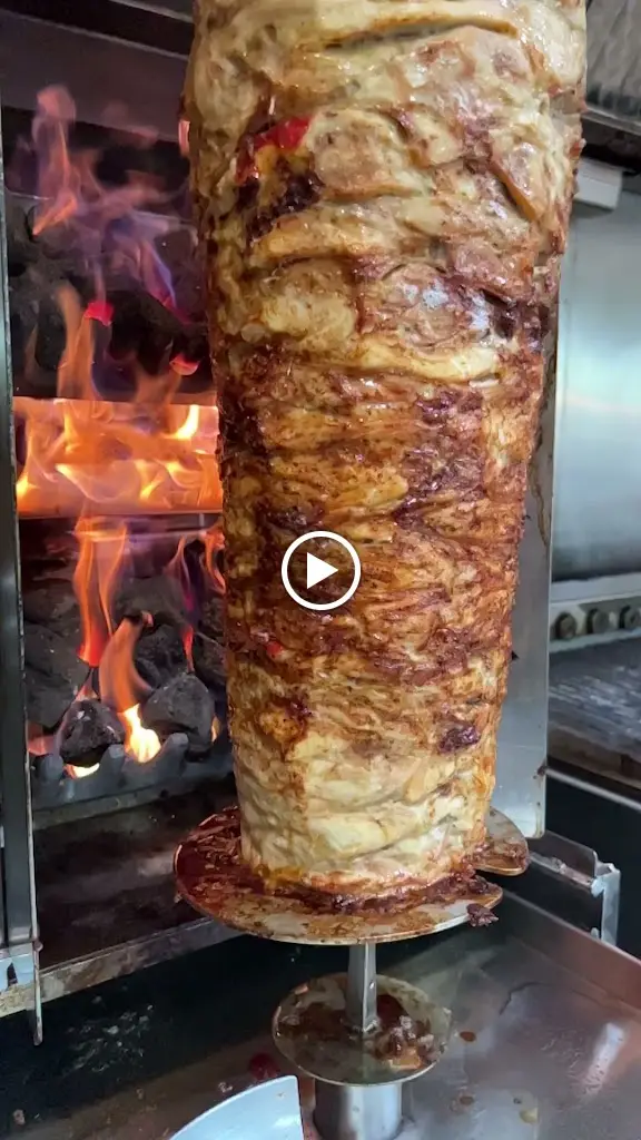 Istanbul Grill_Gossops Green_slider_image_2