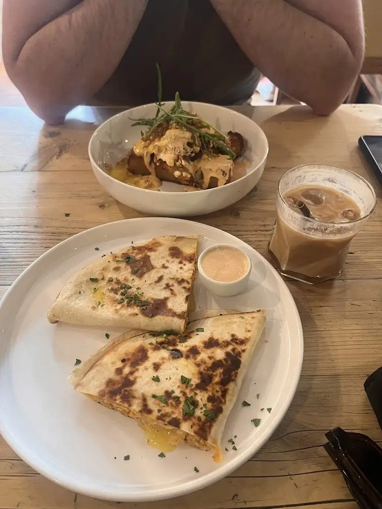 Rachel Grimshaw_Old School House , restaurant and wine bar_Gobowen_review