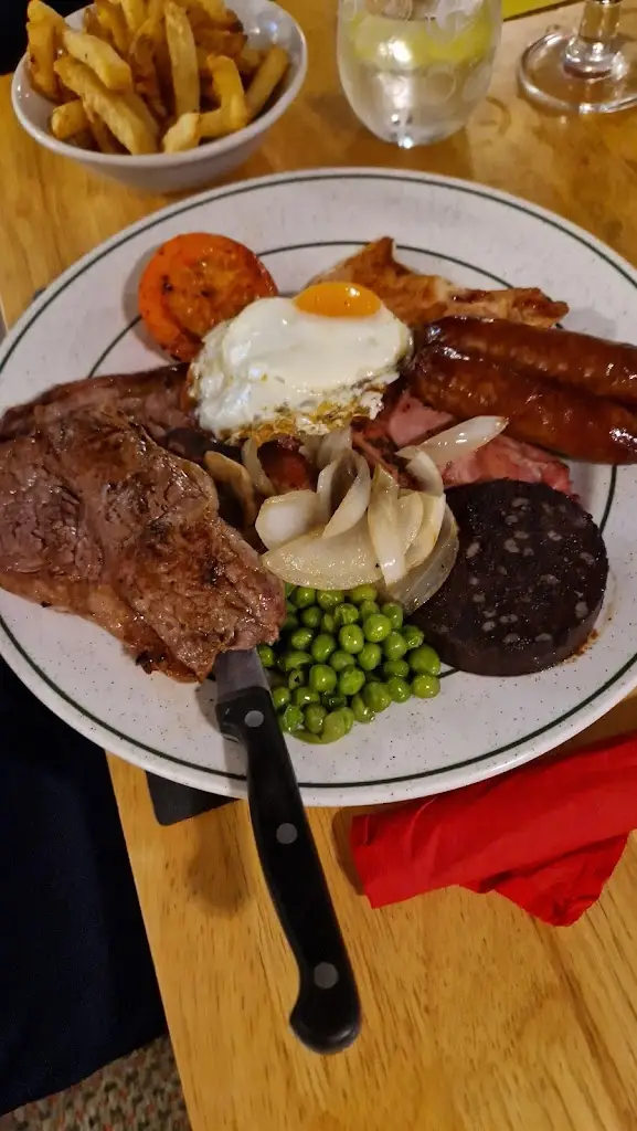 Menu_Greyhound Inn_Gobowen_image_7