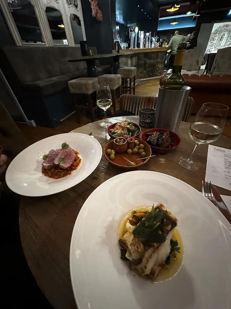 Townhouse Bar & Brasserie_Gobowen_slider_image_3