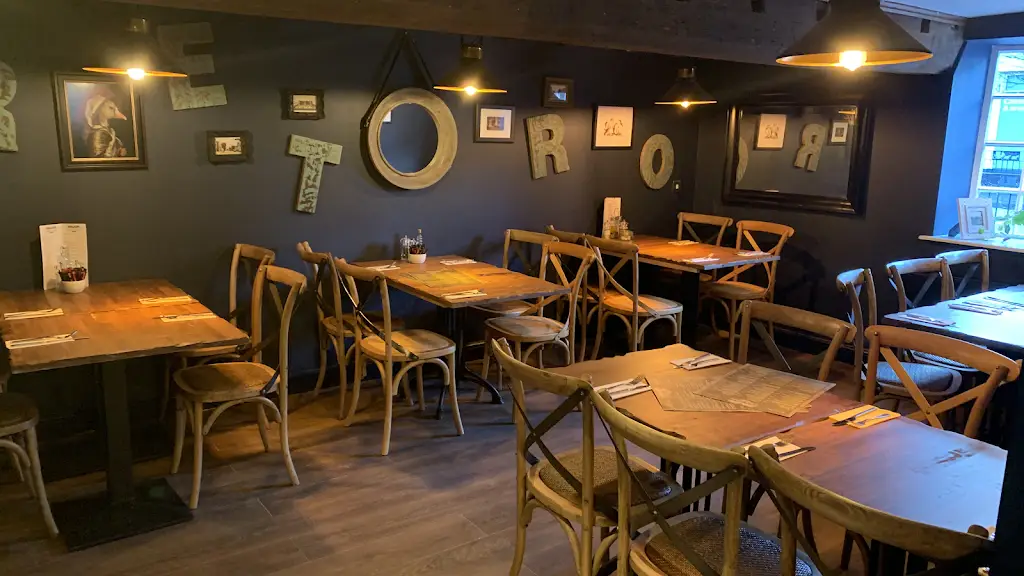 Castle Bistro, Tearoom & Wine Bar_Gobowen_slider_image_1