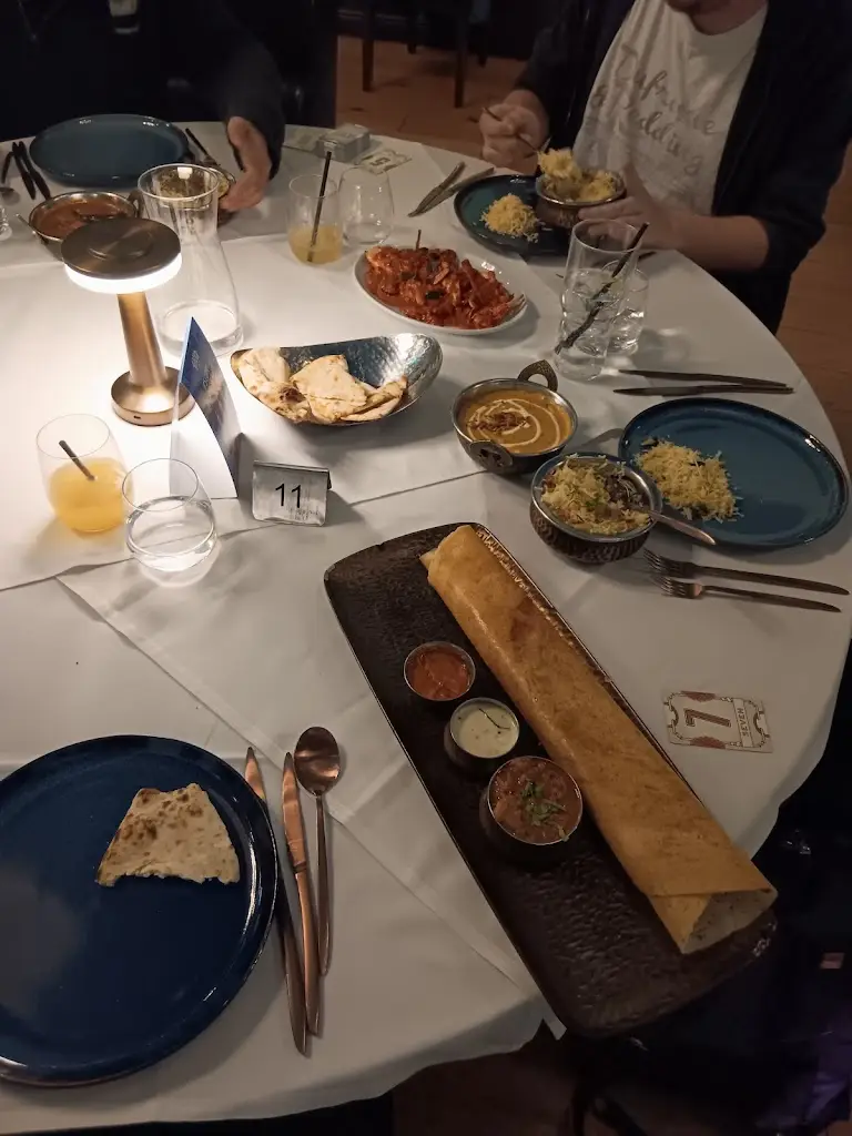 Alison Utting_Inchi Maska_Gobowen_review