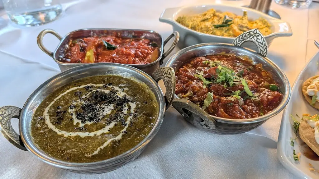 Inchi Maska_Gobowen_slider_image_3