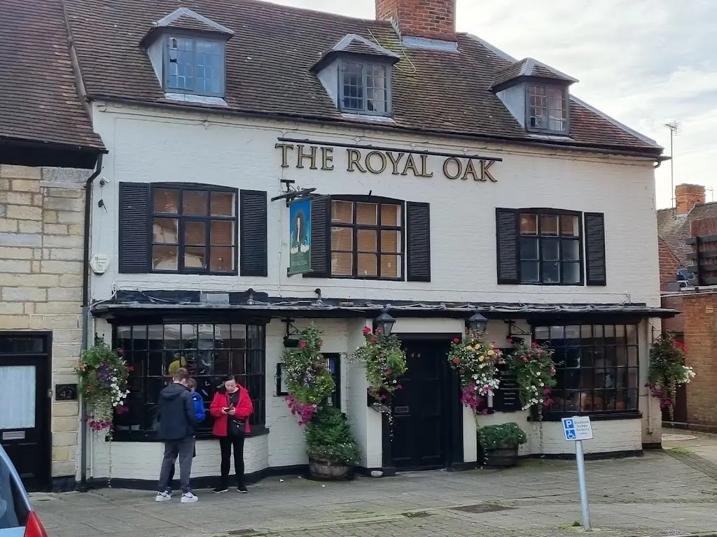 The Royal Oak Alcester Restaurant in Alcester