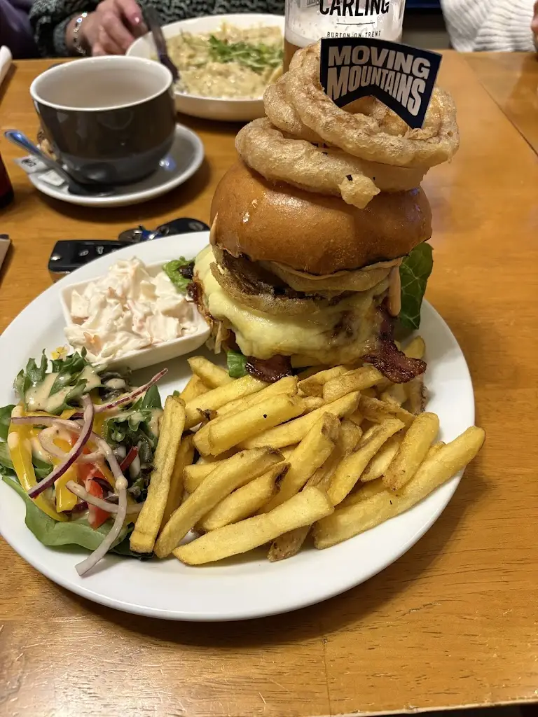 The Fox and Hounds_Badsworth_slider_image_2