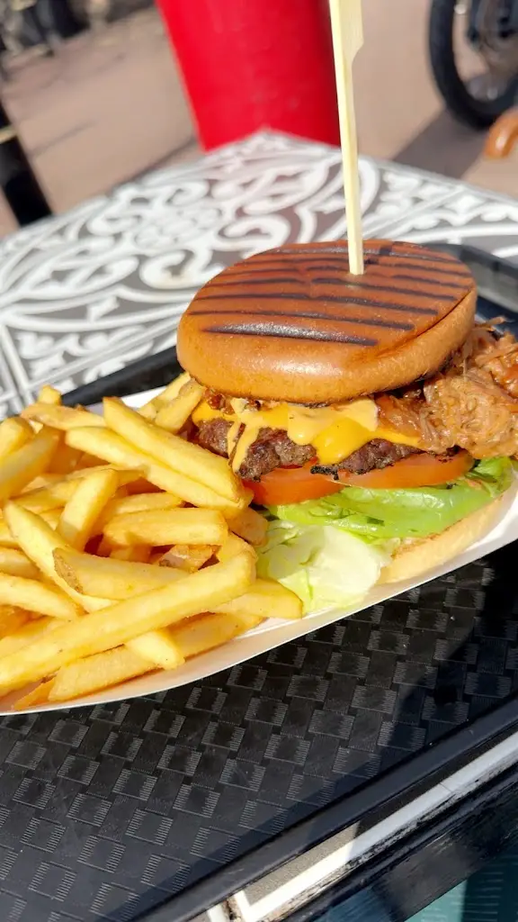 Luca Bowe_Square One Oswestry_Gobowen_review