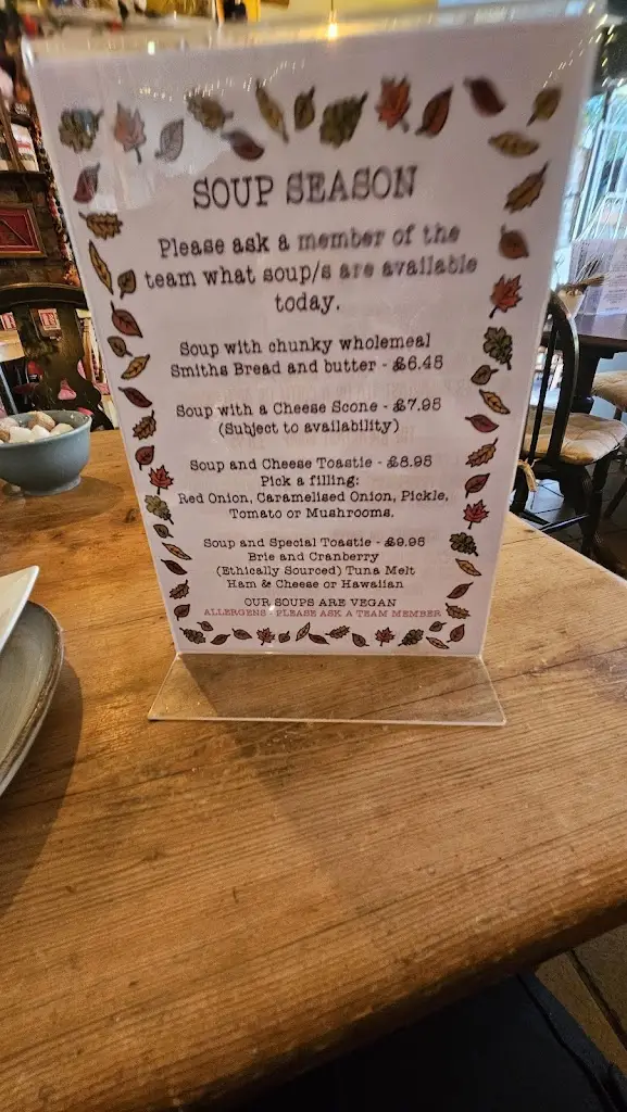 Menu_The Courtyard Eatery_Gobowen_immagine_2