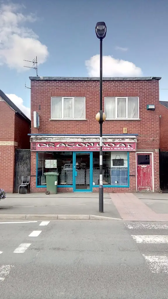 DRAGON BOAT_Gobowen_slider_image_2