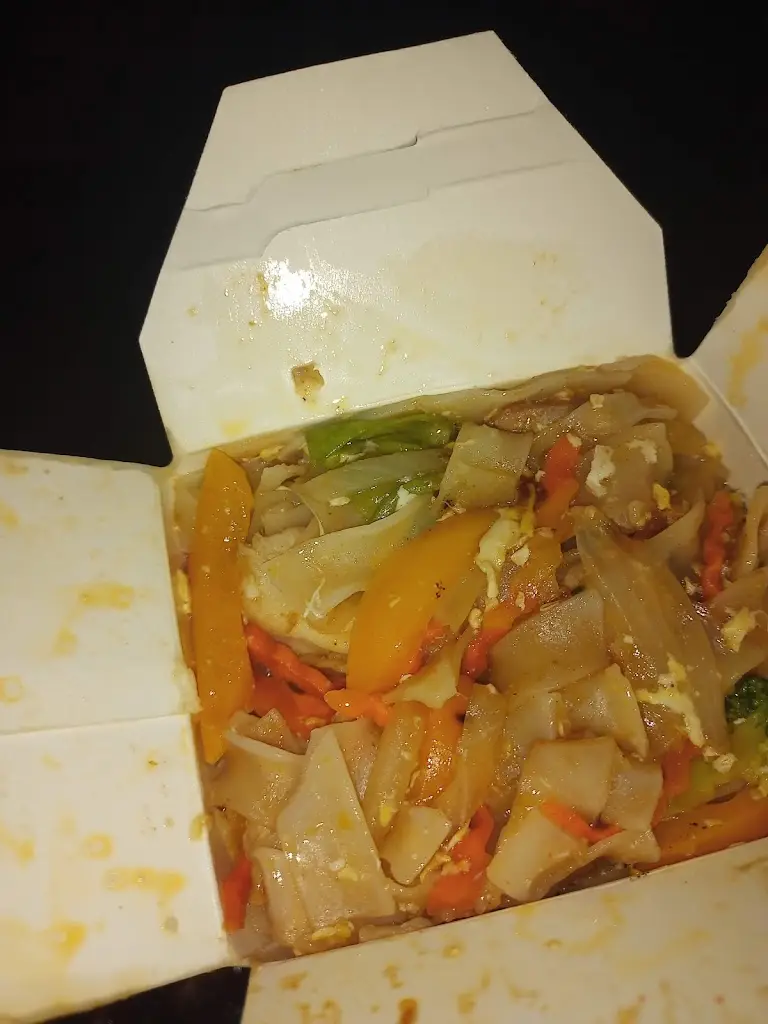 Menu_Tams Noodle Bar & Thai Food_Gobowen_image_6