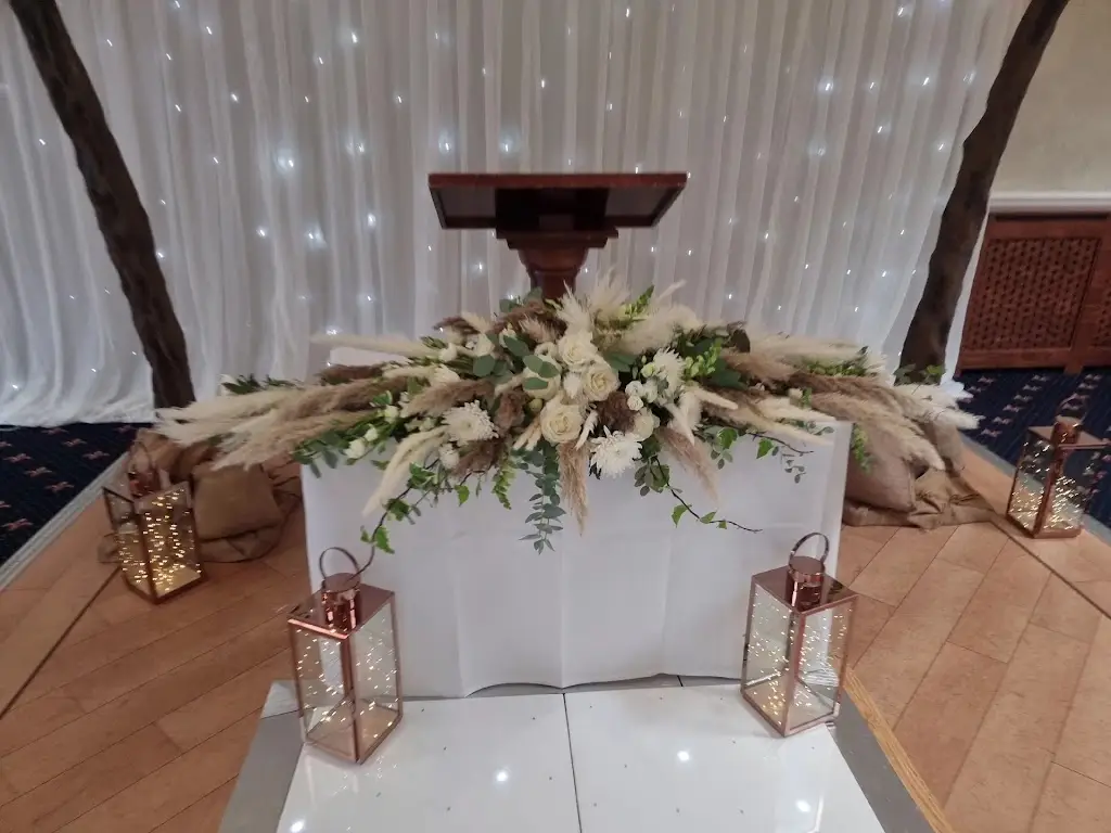 Rogerthorpe Manor Hotel_Badsworth_slider_image_2