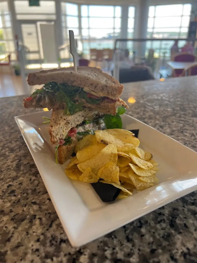 Waterfront Bar & Restaurant_Gillingham_slider_image_3