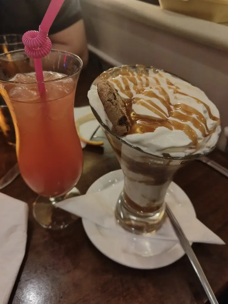 Menu_The Hollywood Bowl_Gillingham_image_6